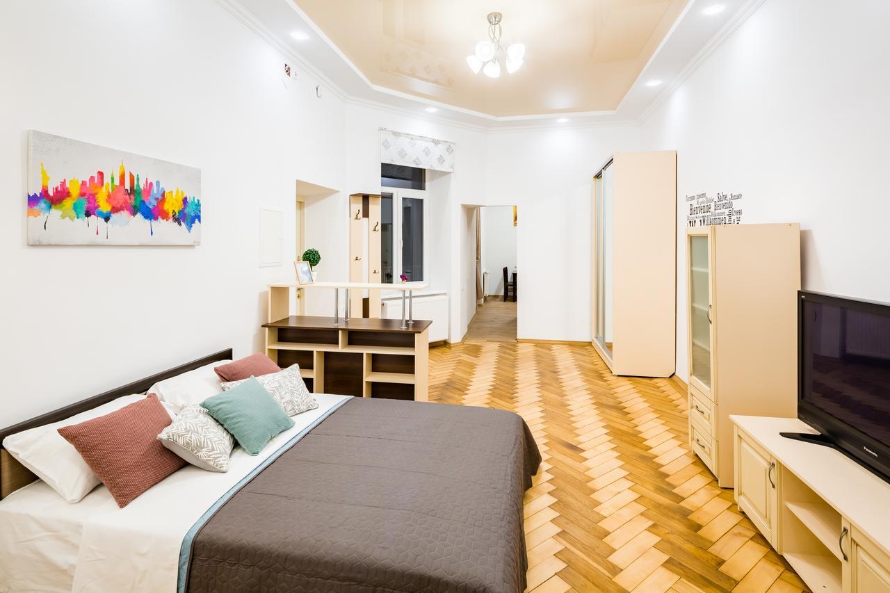 Bright And Cozy Apart With Balcony Lemberg Exterior foto